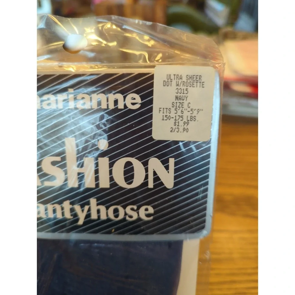 New Vintage Marianne Fashion Pantyhose Ultra Sheer Navy Blue Dot Rosette‎ Size C